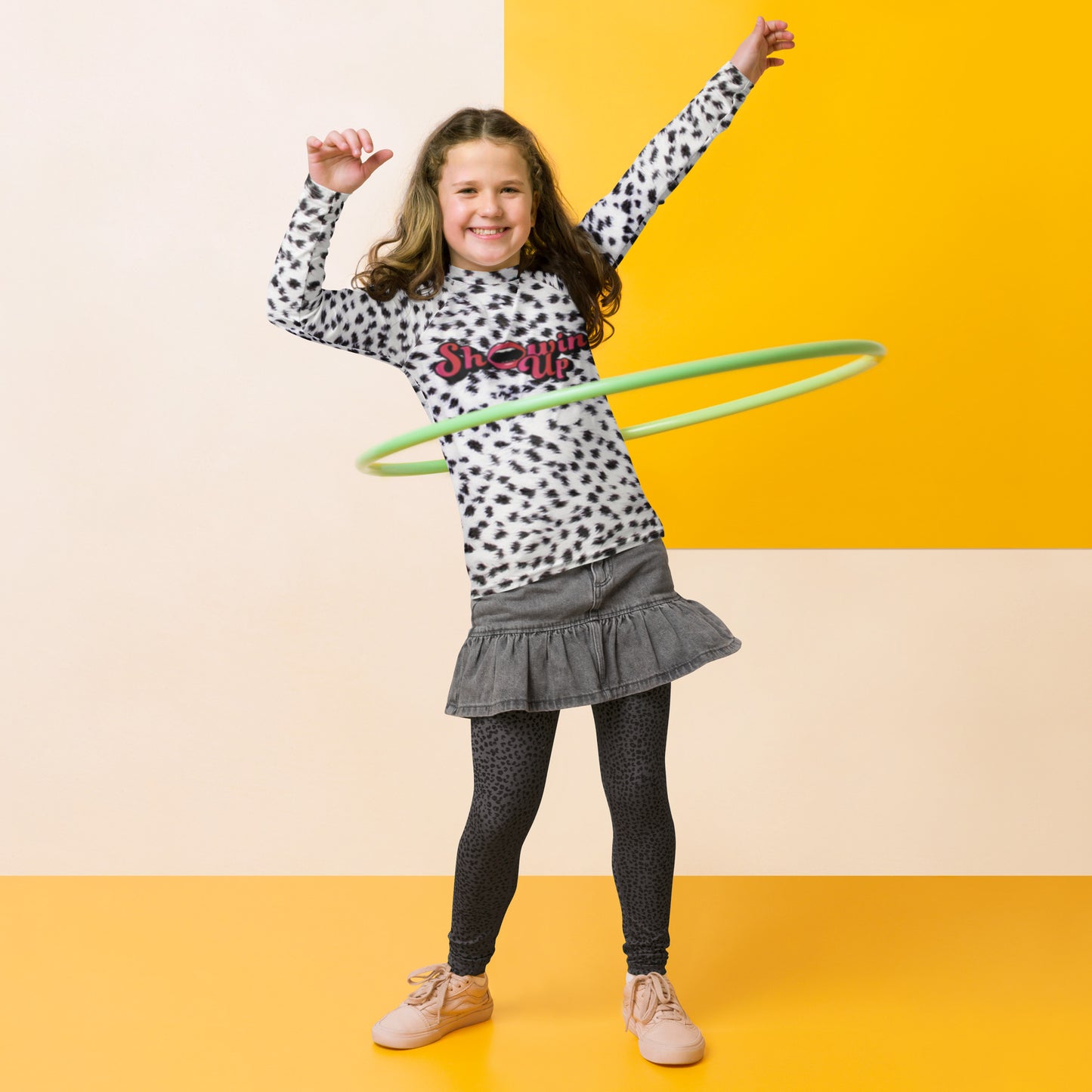 SHOWIN' UP - Leopard - Youth Rash Guard